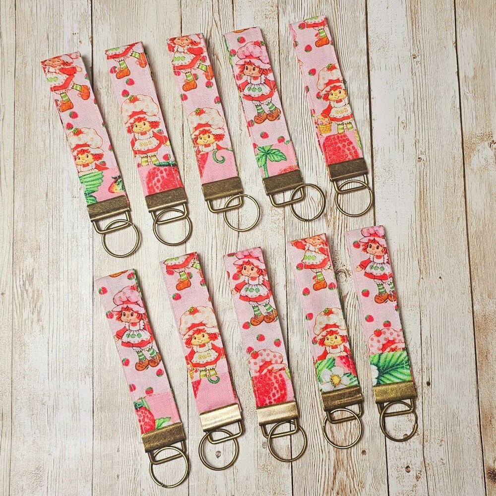 Strawberry Shortcake Fabric Keychain Wristlet: Vintage 1980s Handmade Key Fob